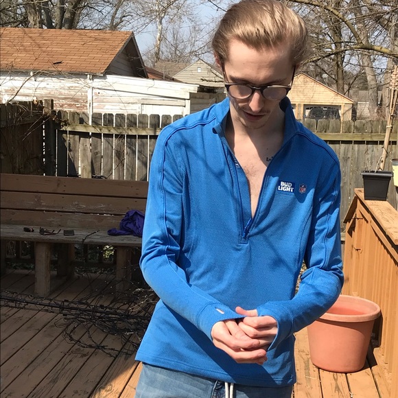 Level Wear Other - NWT Bud Light shirt!